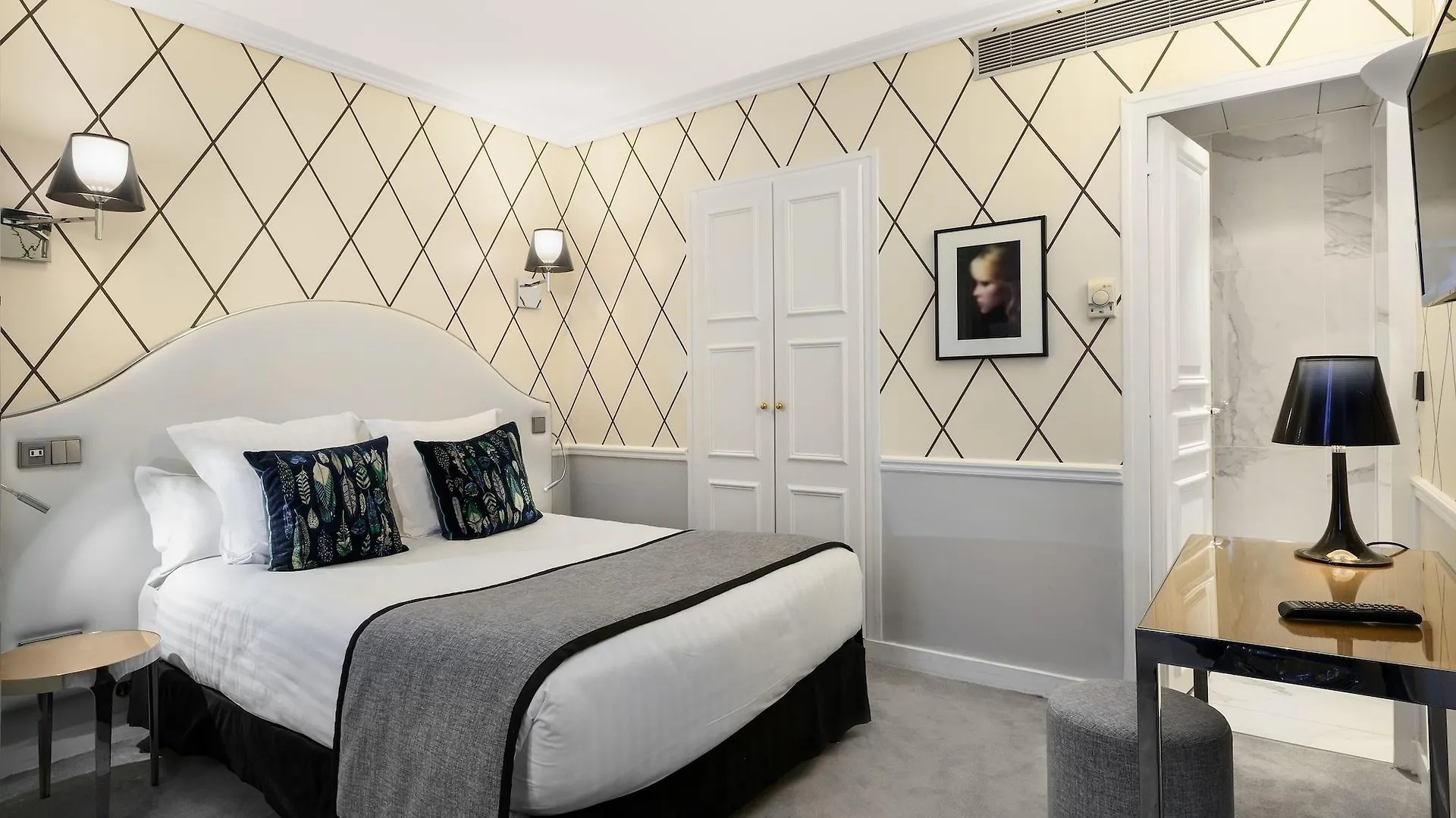 Le Royal Rive Gauche Hotel