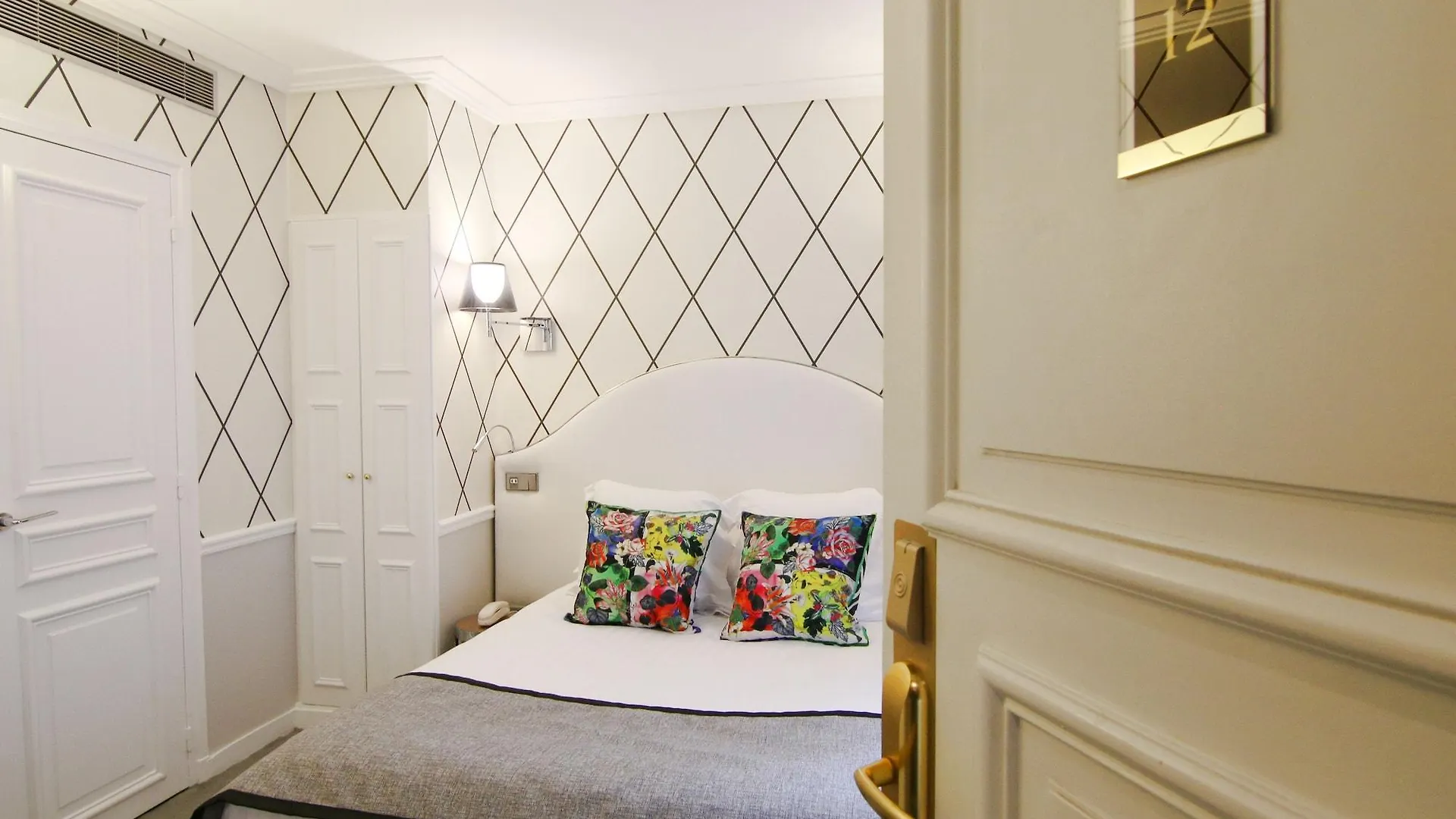 Le Royal Rive Gauche 3* Paříž