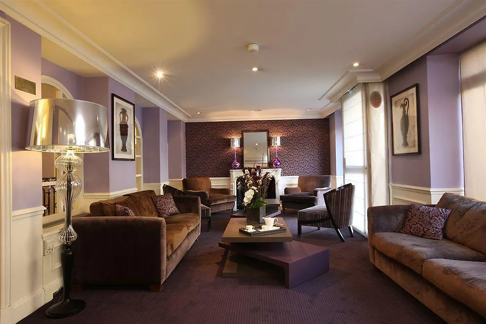 Le Royal Rive Gauche 3* Paříž